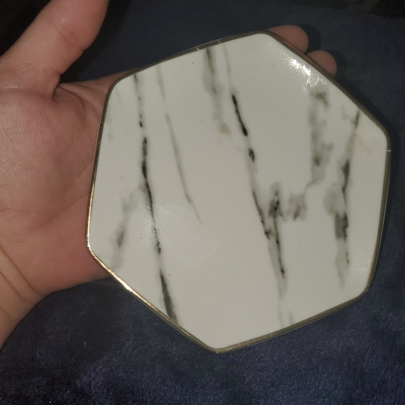 🚨 Pier 1 Imports Marble Ring Dish Change Plate - Picture 3 of 3